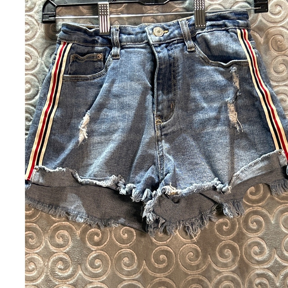 Unionbay Blue Denim Jean Shorts Red White Stripe Frayed Hem Size 5